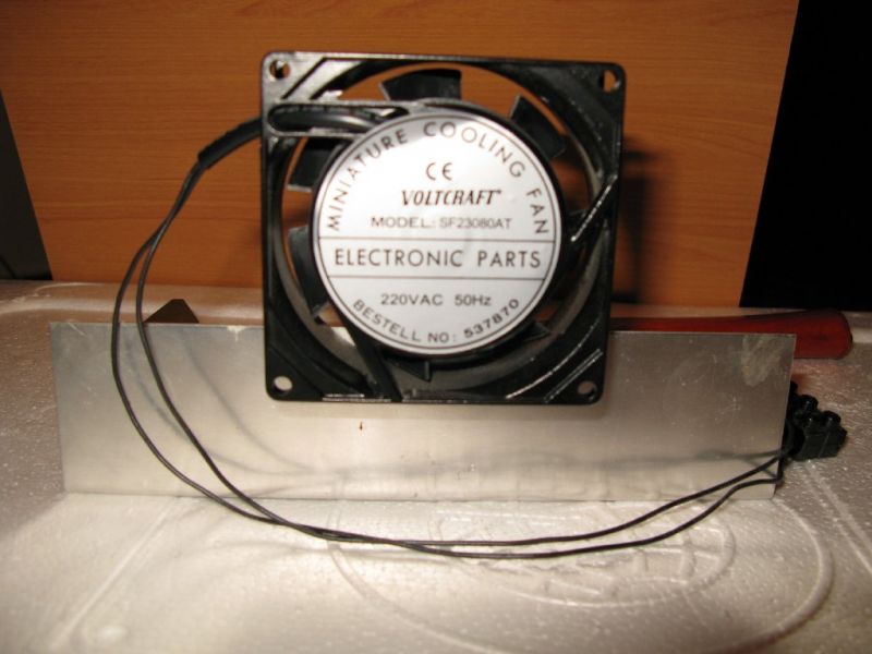 Datei:Reifekammer Ventilator.jpg