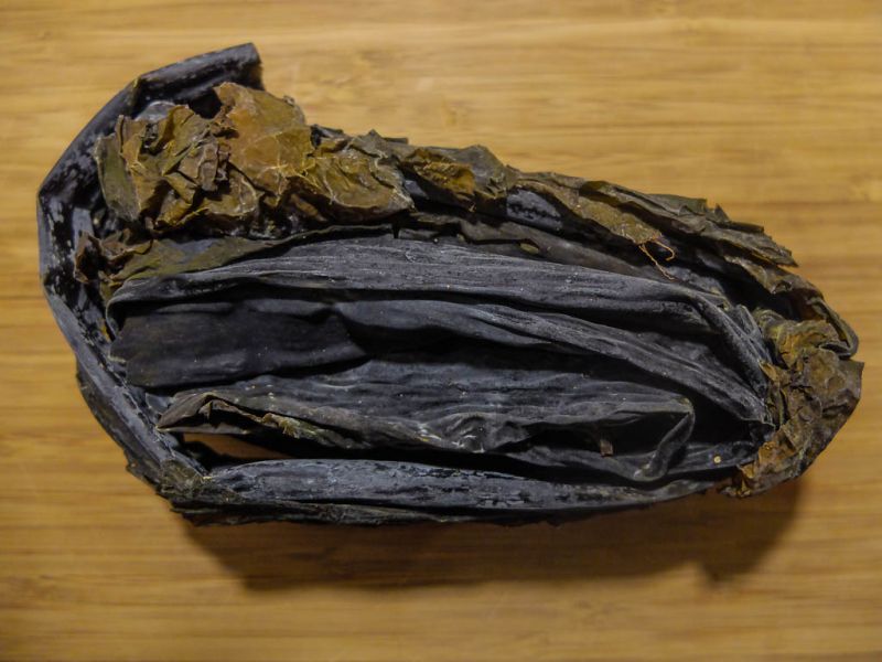 Datei:Alge Kombu, getrocknet.jpg